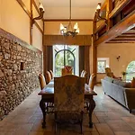 Luxury Historic In The Mountains - Domaine Macky 别墅 *