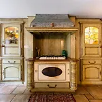 Luxury Historic In The Mountains - Domaine Macky Villa *