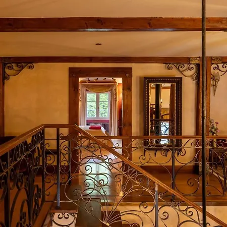 Domaine Macky - Luxury Historic In The Mountains