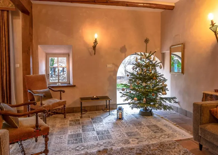 Vila Luxury Historic In The Mountains - Domaine Macky *