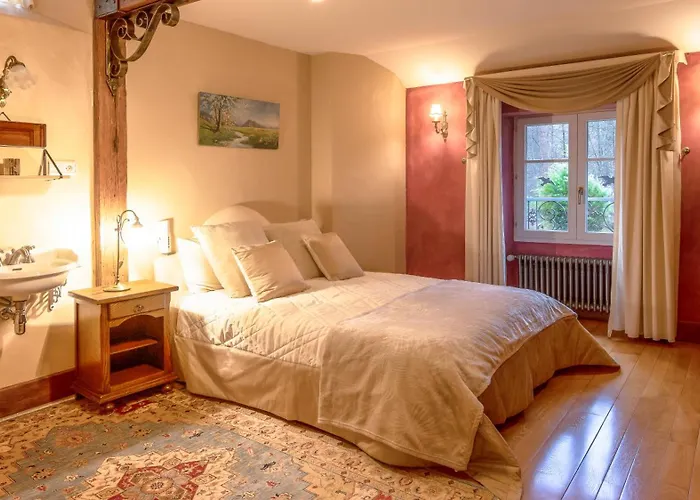 Luxury Historic In The Mountains - Domaine Macky Vila Taintrux